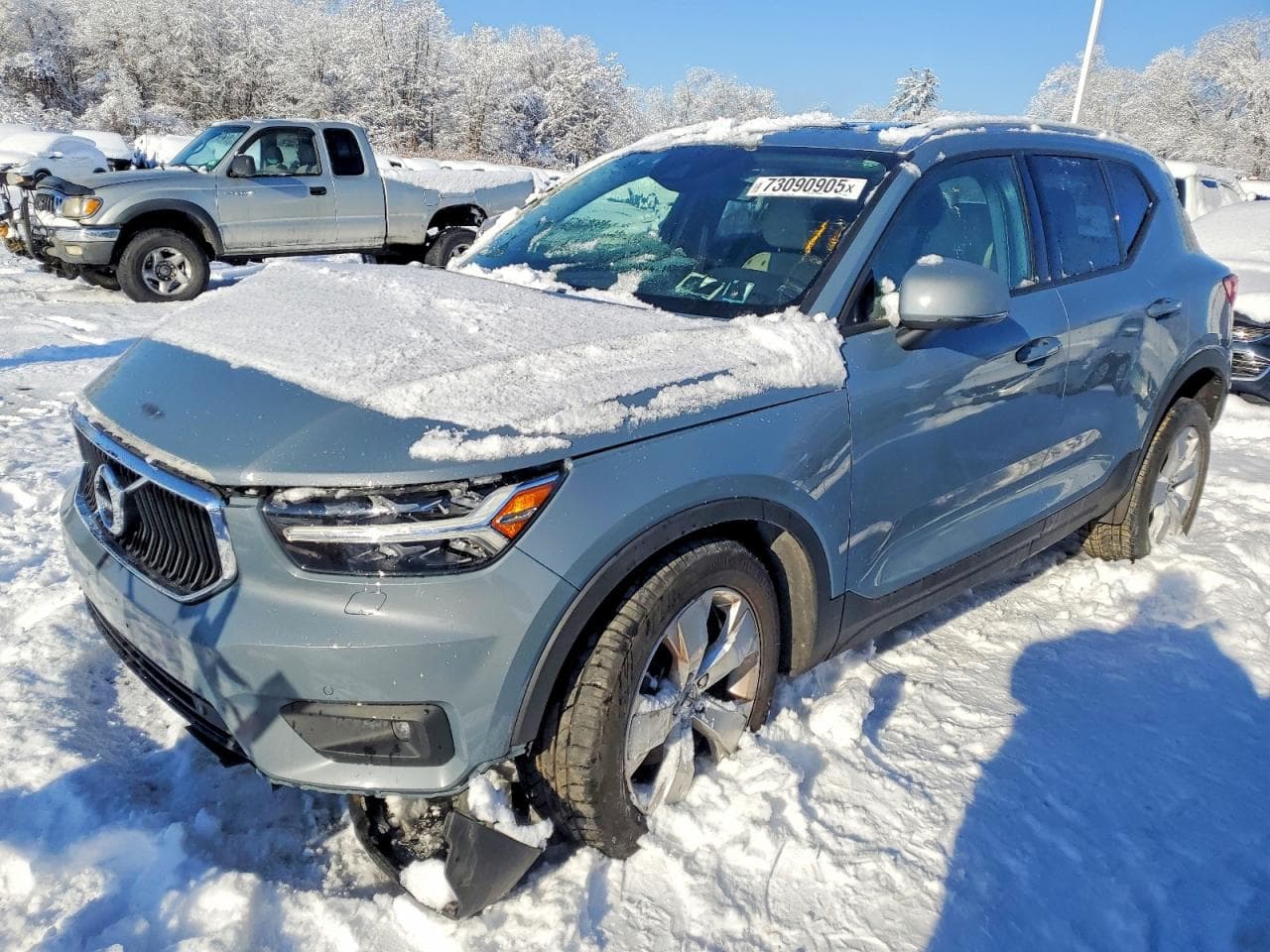 2020 VOLVO XC40 T5 MOMENTUM