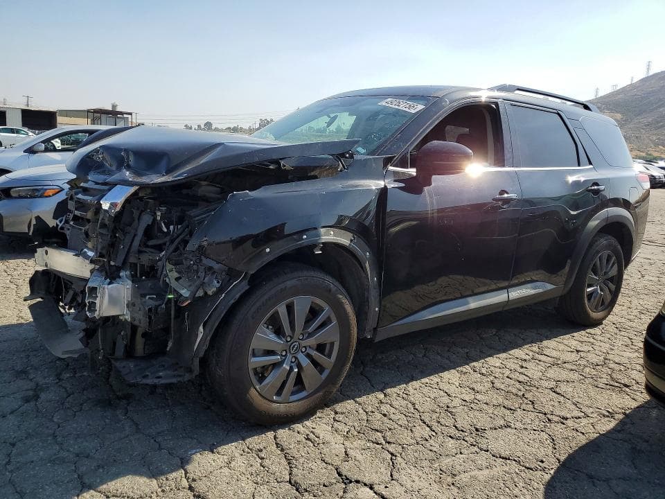 2024 NISSAN PATHFINDER SV