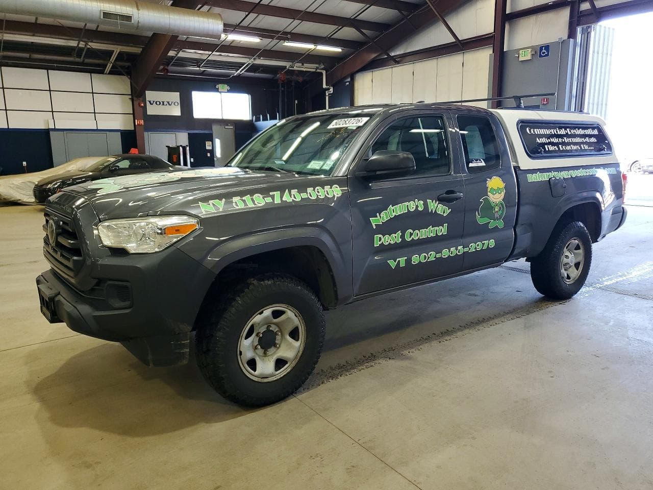 2018 TOYOTA TACOMA SR