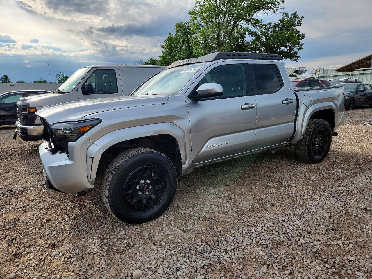 2025 TOYOTA TACOMA SR5