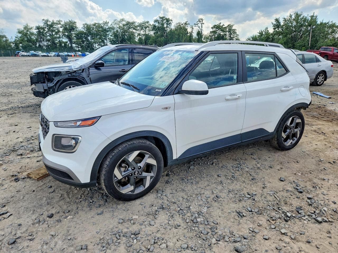 2025 HYUNDAI VENUE SEL